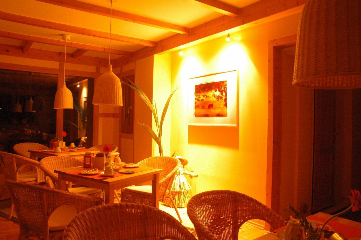 Hotel Garni & Oma'S Heuhotel 'Pension Zur Galerie' Barby Luaran gambar